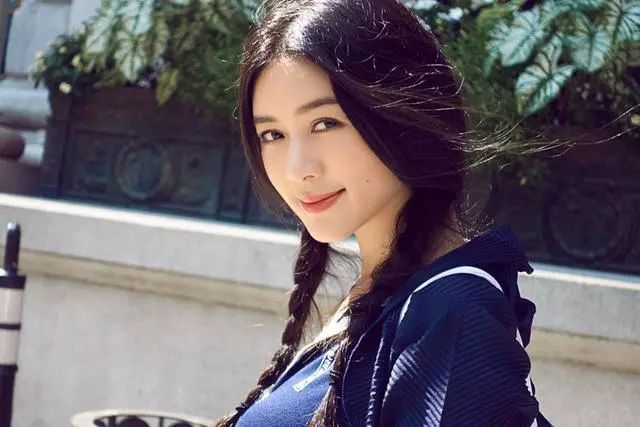 蒋雯丽：不怕年纪大，害怕被打扮得年轻。