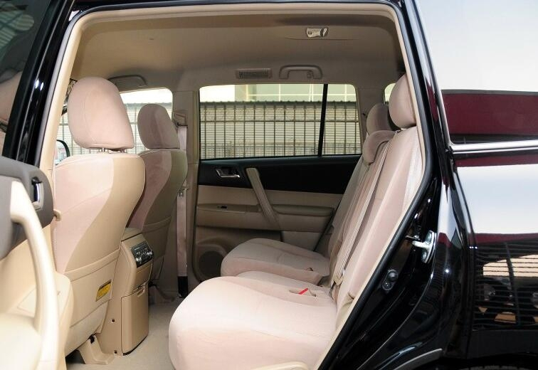20万选SUV，是标杆14年汉兰达还是豪华品牌13年凯迪拉克SRX