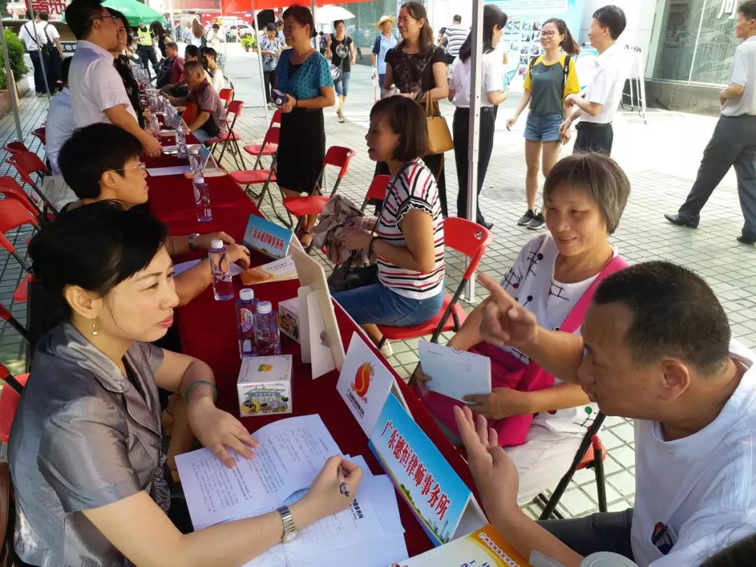 海珠丨律师林淑菁：让法律的光芒照亮社会，我希望能做一缕微光