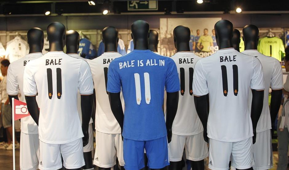 nba球衣背后为什么是姓氏（为什么球衣上面一定要印球员名字？）