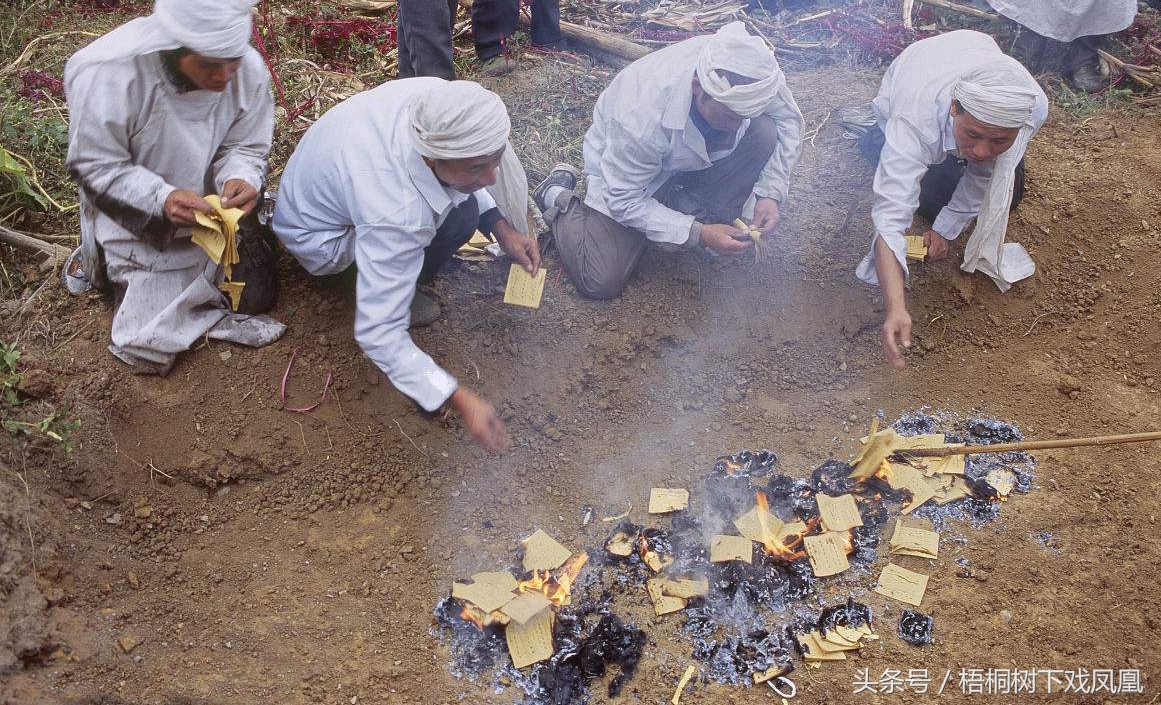 人死后传会“诈尸”，不能让猫狗近尸，还有一做法只做不说