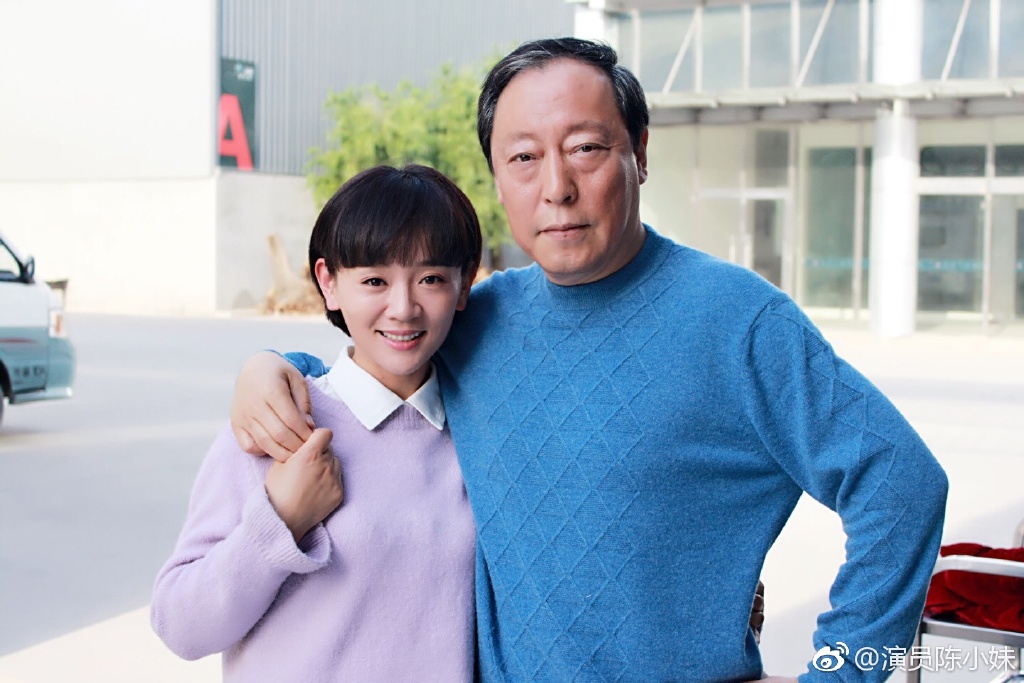 小夏由出生在东北的陈小妹(原名陈捷)饰演,因为在《满天星》中成功