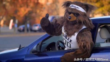 nba吉祥物为什么不能露脸（NBA吉祥物的8个故事：一年能挣20万，鹈鹕吉祥物被勒令“整容”）