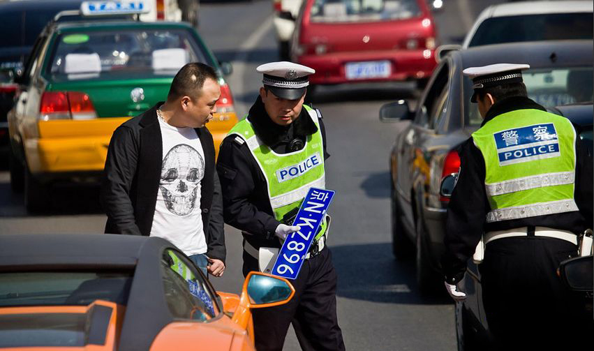 不看要吃大亏 老司机手把手教你过户二手车