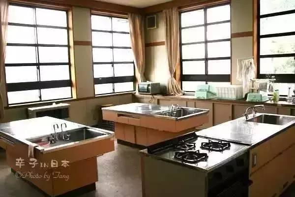 日本孤岛上的公立学校，仅11名学生，却告诉我们什么是真正的教育