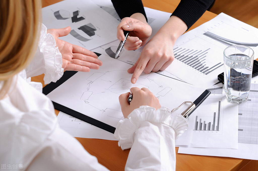 高考700分和700万，你会选择哪一个？精神支持比物质更重要吗