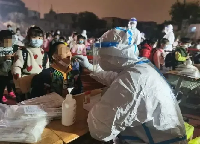 寒风之中，这些中医药人温暖这座城！