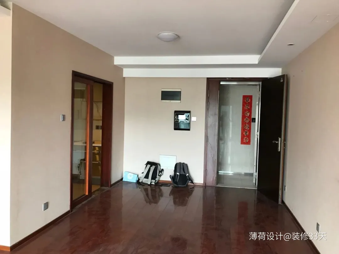 入户就被这样的胭脂红吸引了目光,颜值太高了