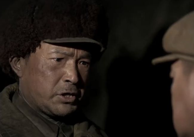 主旋律电视剧《跨过鸭绿江》中,左百学饰演50军军长曾泽生.