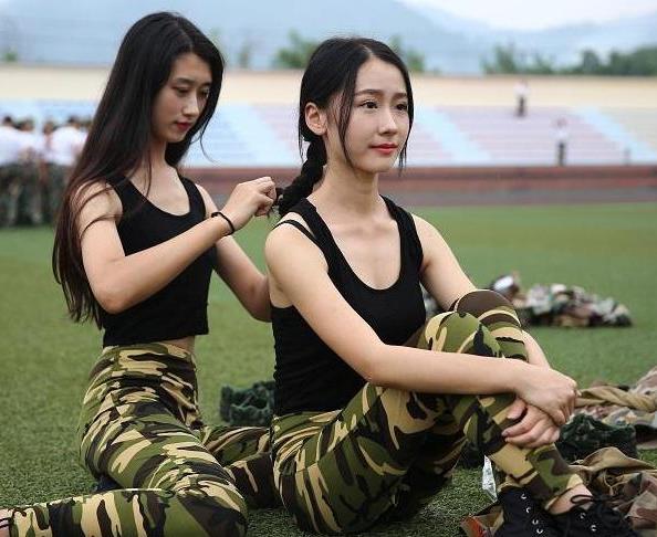 2021当兵有新政策，专科生参军后将免试读本科，学生需要把握机会