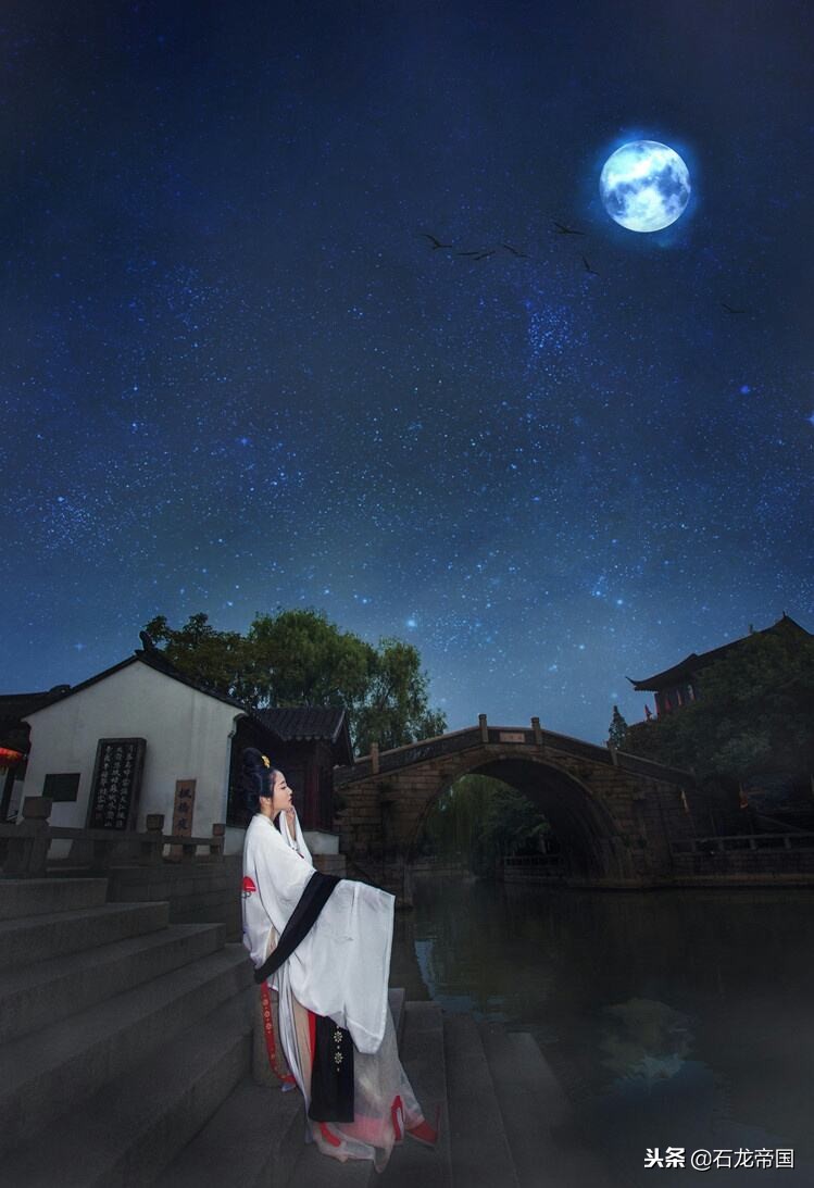 月是故乡明对联月是故乡明对联合适
