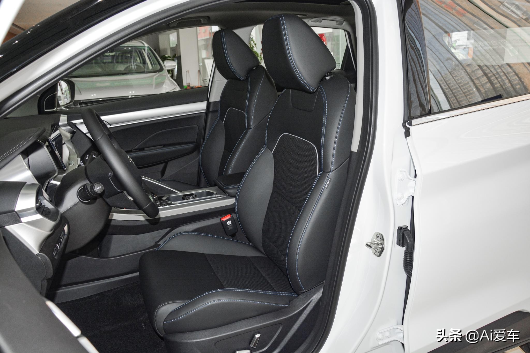 1.4L油耗好养，增压自动挡家用SUV，便宜空间够用，吉利缤越PHEV