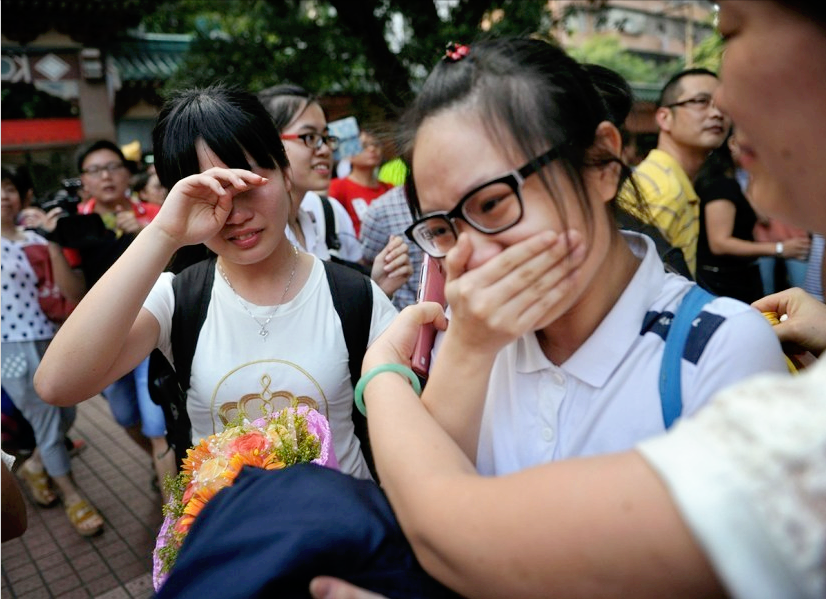 高考518分只能“喜提”大专，安徽文科生伤心哭诉，官方回应来了