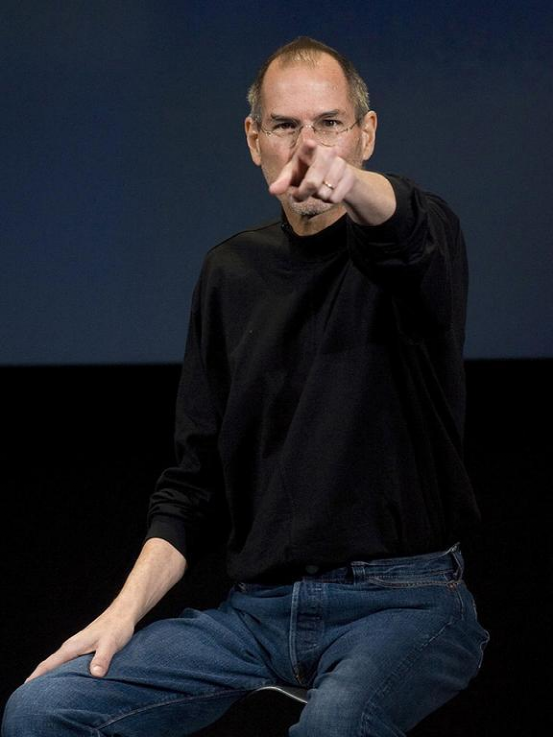 “混蛋”乔布斯的自私人生，和他生命中爱过的三个重要女人