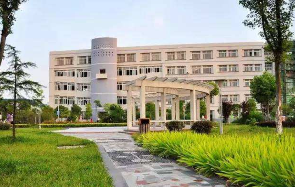 湖南这5所野鸡大学已曝光，毕业证一文不值，明年考生要注意