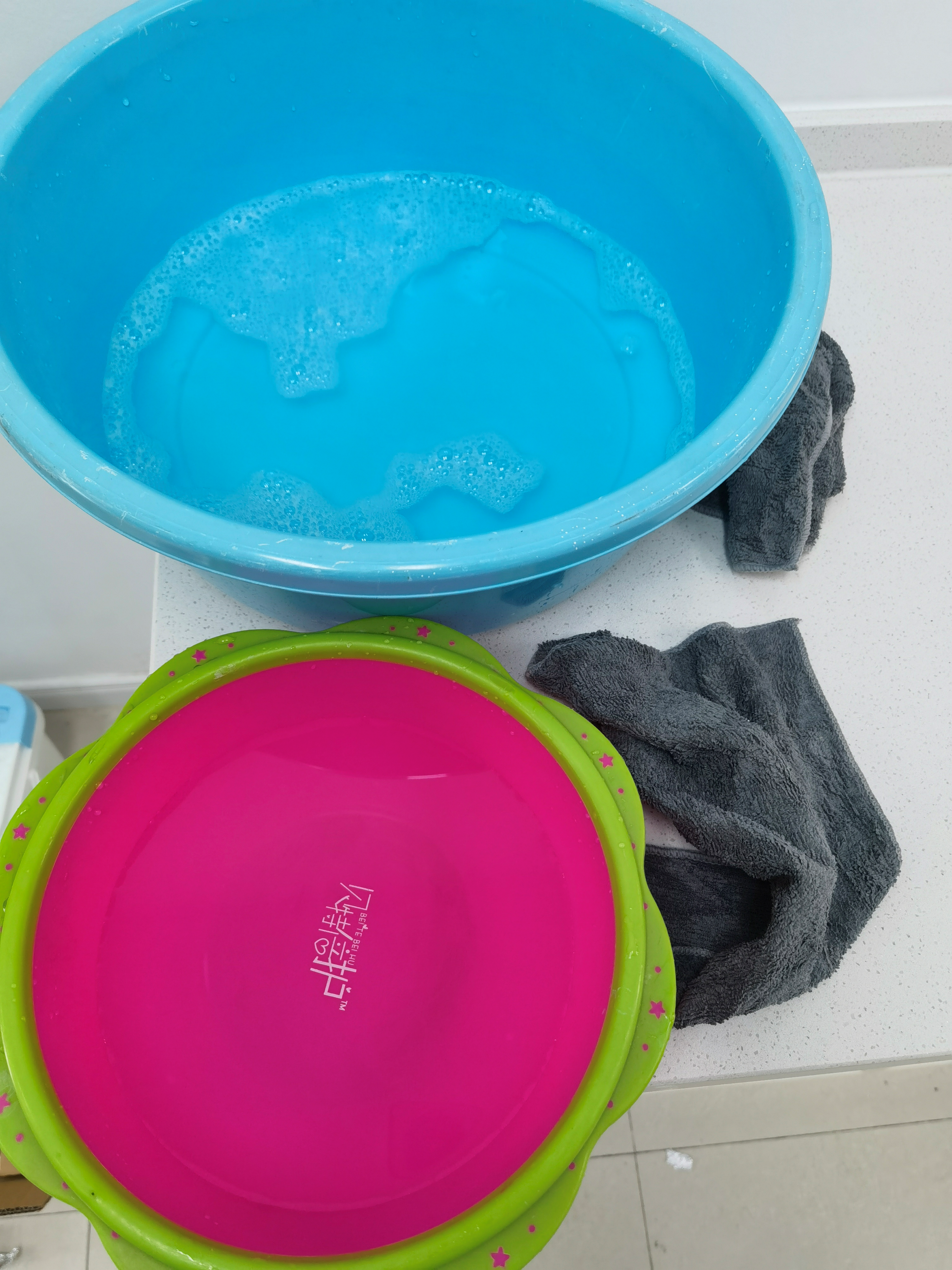 谁说皮衣不能下水洗？学会这几招，每年省下几百块洗衣钱