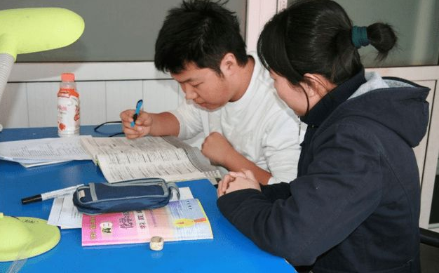 教育部传来消息，校外培训机构可恢复线下课程，但需满足3个条件