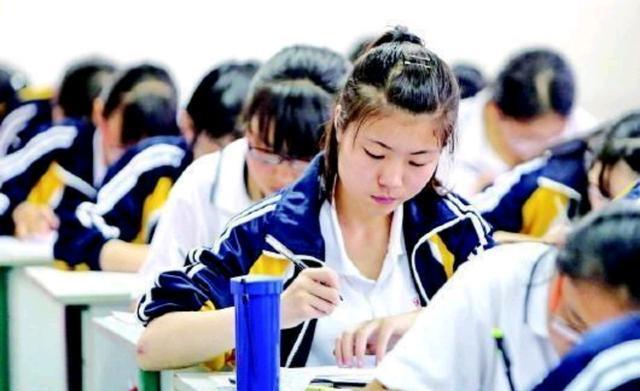 考前５小时干了件事，模考全市第一名高考仅576分；清华：我录取