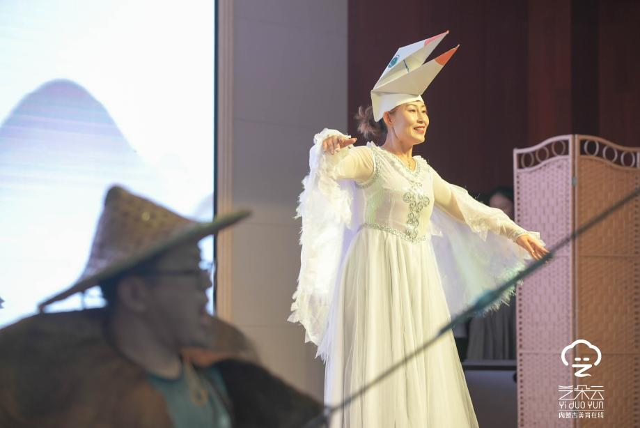 2021年高雅艺术进校园——朗诵表演培训班在呼和浩特圆满落幕