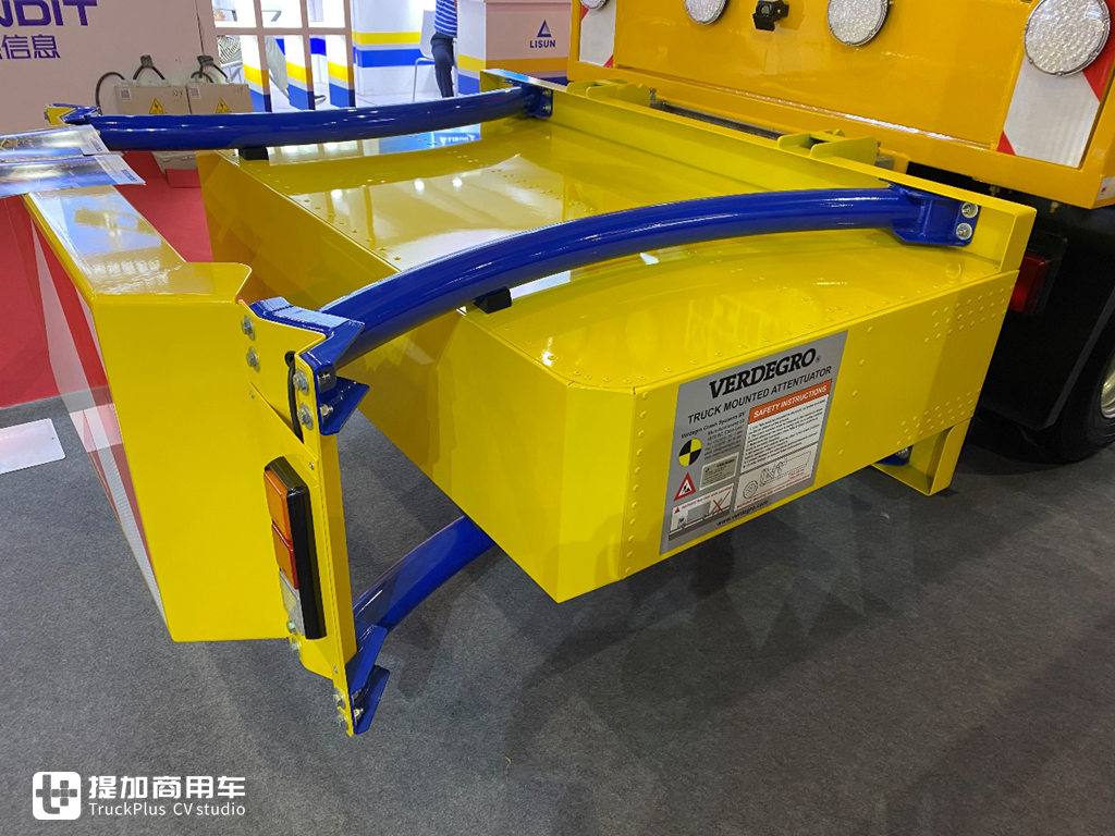 �������ڷ�ײģ�飬���忭�˵��̣�������ʶ�칤����ķ�ײ���峵