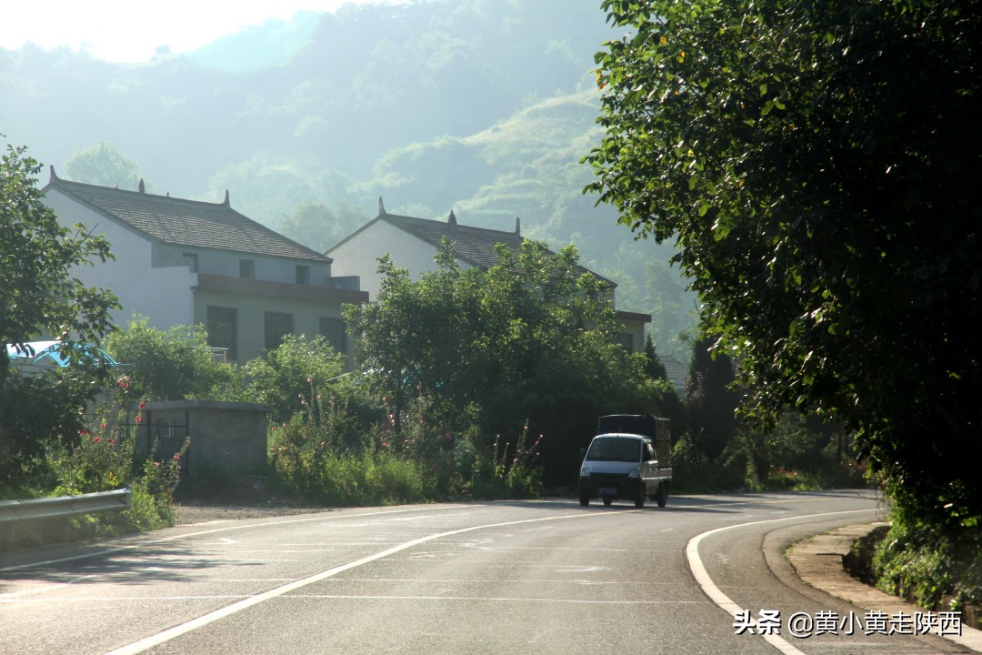 秦岭“流峪 蓝峪”穿越，一次自驾探访两条峪谷的风光，一天就够