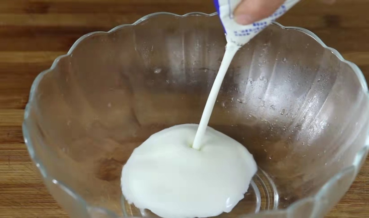 酸奶做小吃100种简单（干货分享酸奶的新吃法）