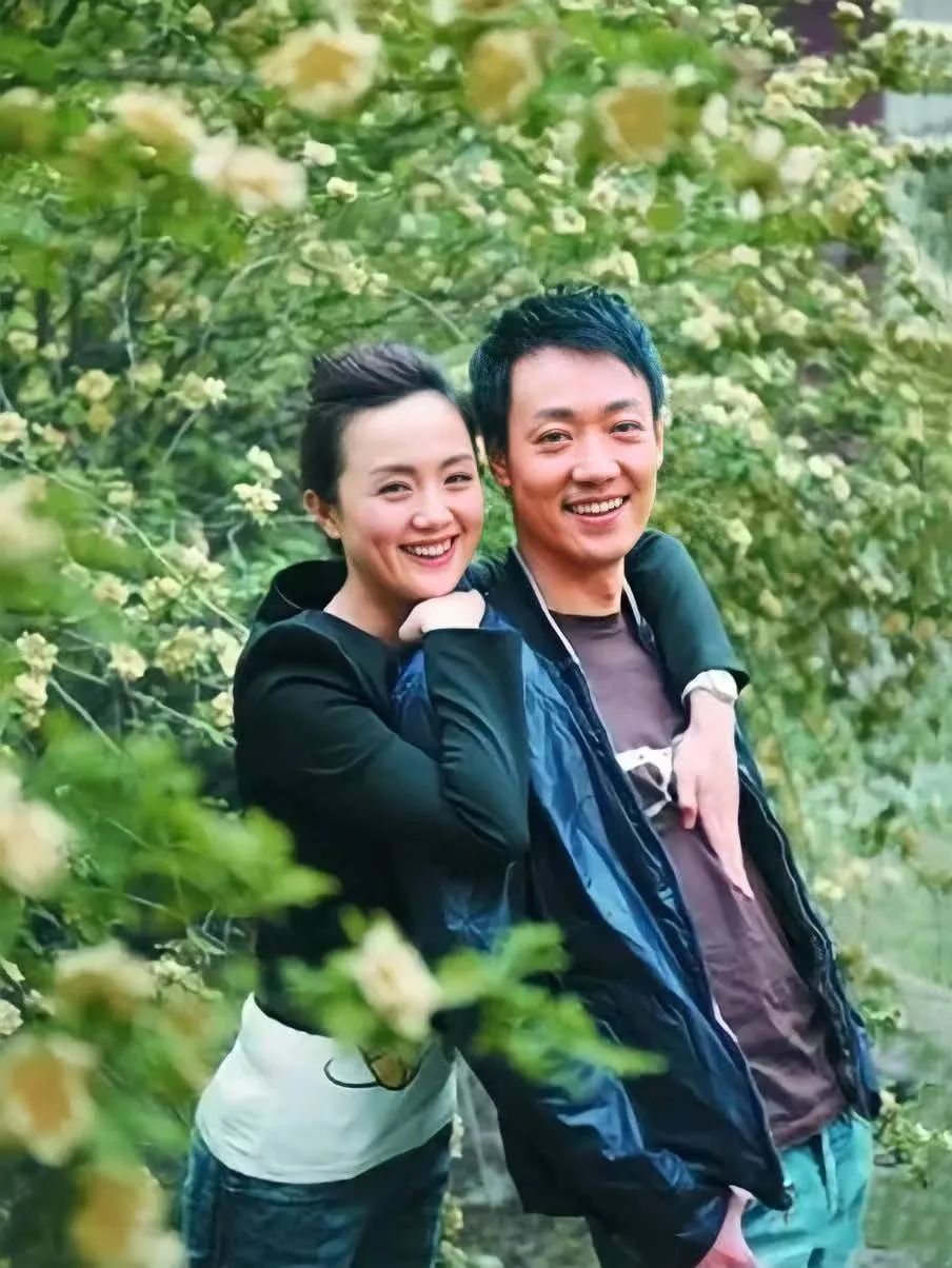 情史干净的10位女星，各有各的浪漫，有人已与丈夫相爱38年