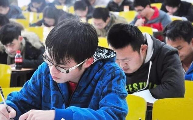 “专升本”与“普通本科”有啥不同？找工作时会出现差别，很现实