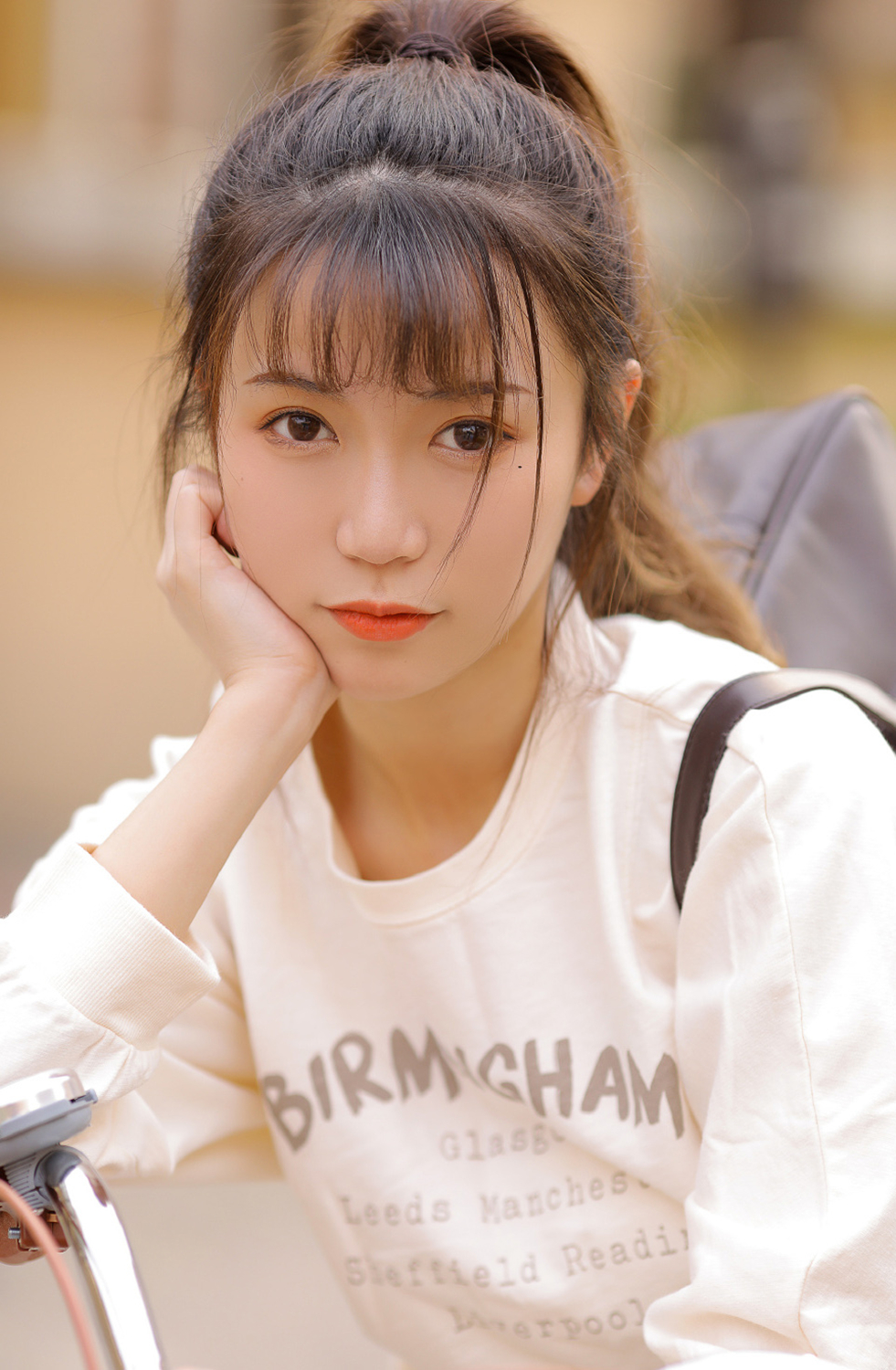 青春期女生(青春期女生脸上长痘痘怎么消除)