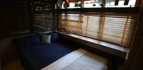 上海最火馄饨店，20㎡要做生意还要住4口人，设计师逆天改造