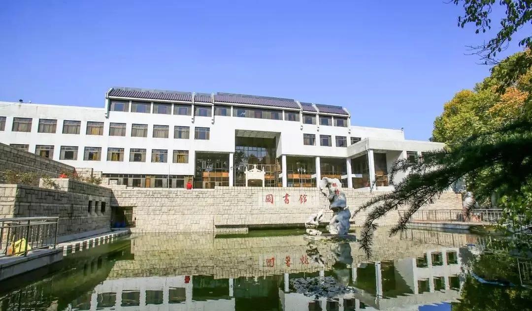 母校曲阜师范大学，“学而不厌，诲人不倦”的精神一直激励着我