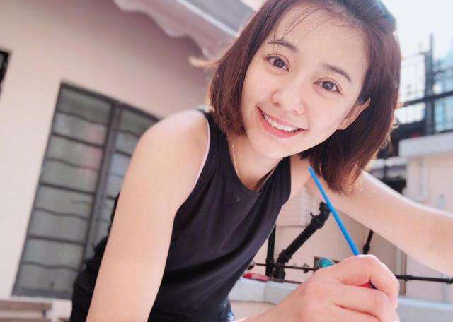 陈赫年轻时居然也是小鲜肉(陈赫晒童年照,小时候他竟这么帅?