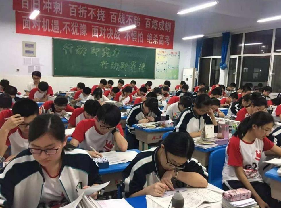 2021全国各省一本录取率，江苏一本率超3成，北京数据让人羡慕