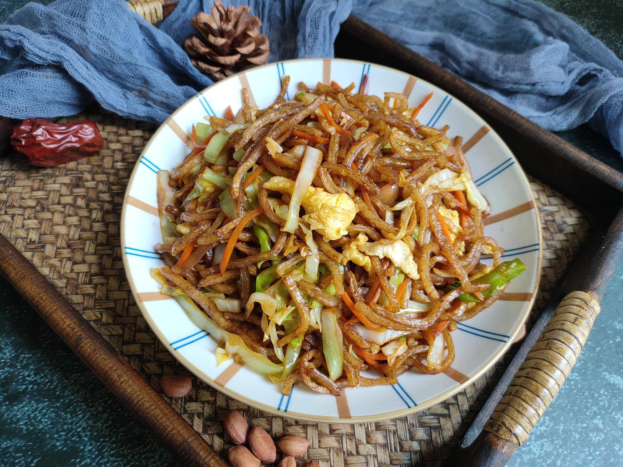 炒饼丝怎么炒才好吃(炒饼丝怎么炒才好吃视频) - 风集网