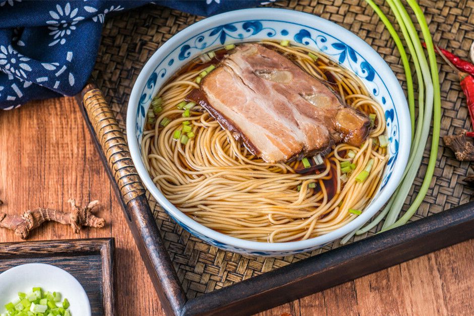 中国“15大面条”，南北平分秋色，你家乡的面条上榜了吗？