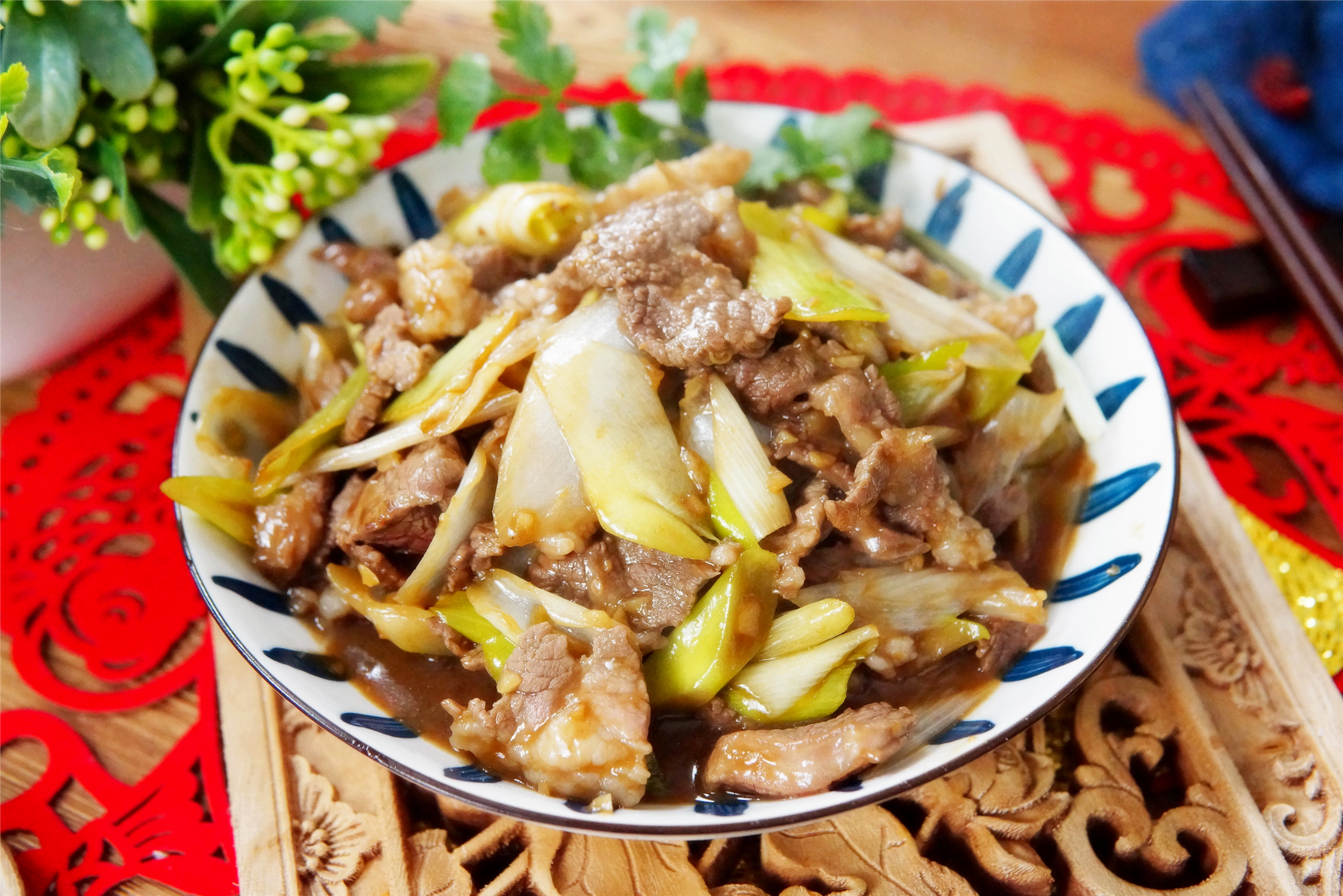 年夜饭必备！嫩滑羊肉片快手炒制法，鲜香不膻回味无穷