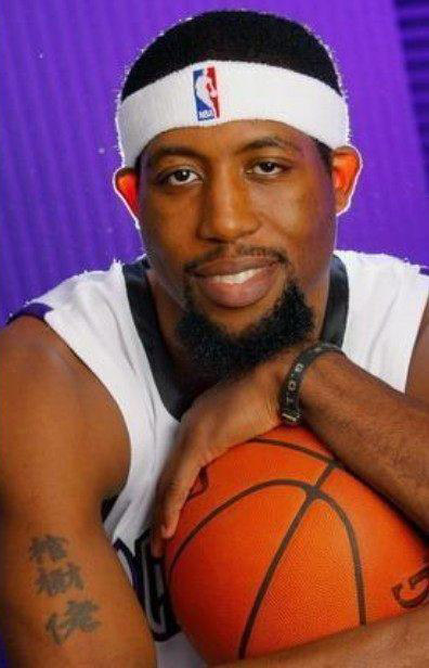 NBA球员奇葩的汉字纹身