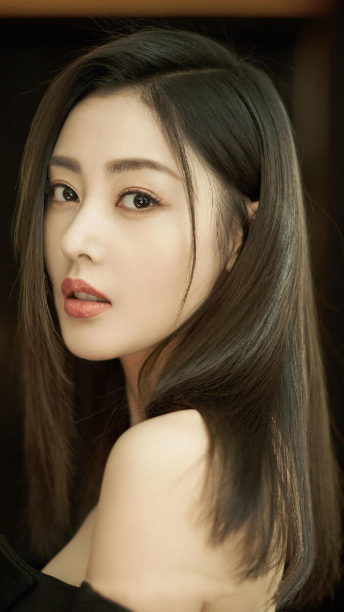 哈尔滨盛产美女，8位冰城美女，个个肤若凝脂，气质卓绝