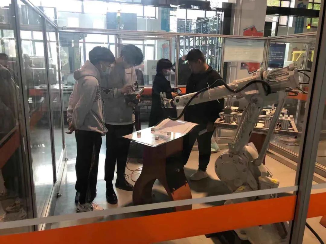 华北电力大学继续教育学院（保定）与你一起迎接大学生活的美好