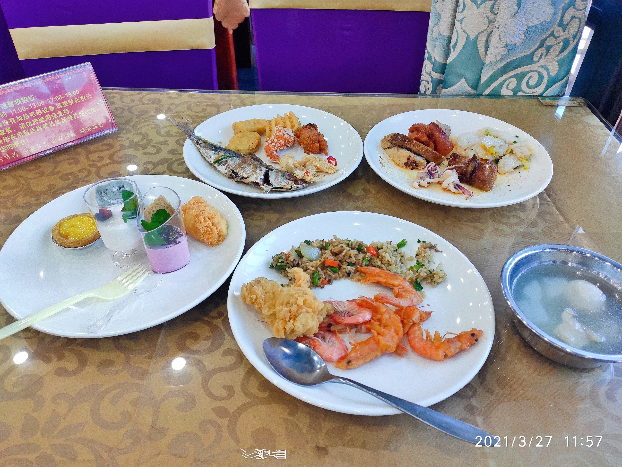 厦门大学食堂有多好？中式大厨做盘菜6元，米饭免费10年，值了