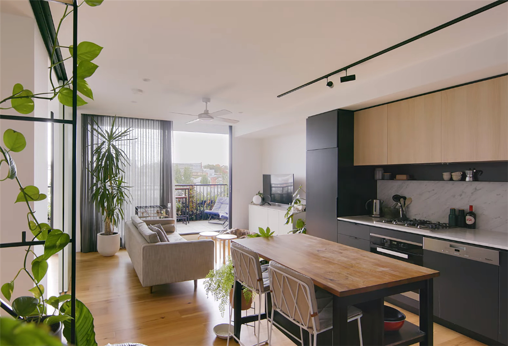 独居姑娘的1室2厅小家，55㎡面积做成开放式，卧室推拉门太实用了