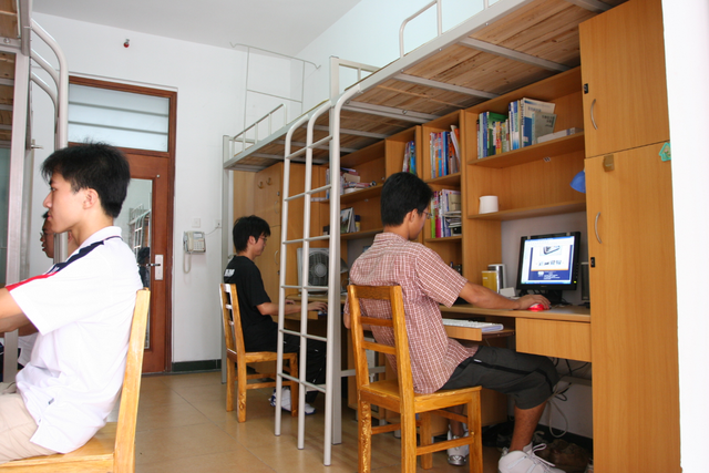 11所高校发布通知，不再为研究生提供“宿舍”，读研成本或将增加