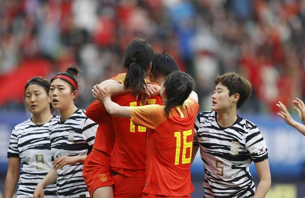 CCTV直播！中国女足迎战赞比亚，贾秀全一雪前耻，冲6-0留出线权