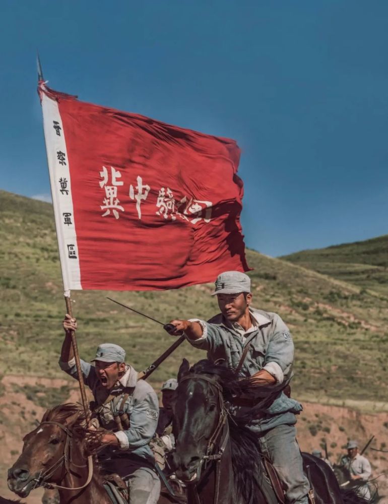 八路军的王牌：中国狼骑兵！被吴京还原的冀中骑兵团