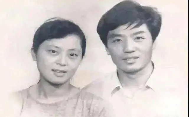 清华校花，与“毒”共舞29年：这个中国女学霸的人生，就是牛