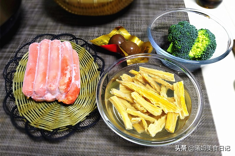 烤肉拌饭怎么做（鸡胸肉做的烤肉拌饭教程）