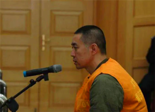 山东青岛"黑老大"聂磊罪犯团伙覆灭记