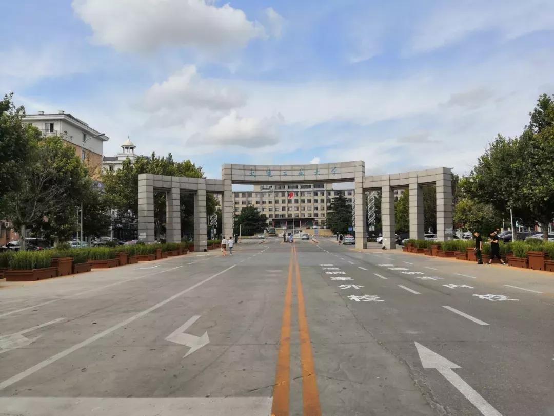 大连工业大学图书馆(大连工业大学图书馆开放时间)-爱妻自媒体