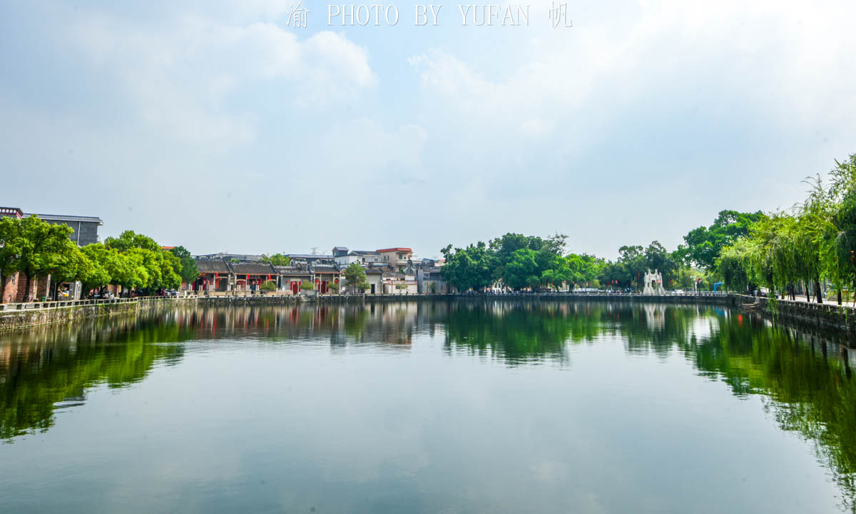 了不起的广东古村，孕育出5位进士，7个池塘相连，堪称风水宝地