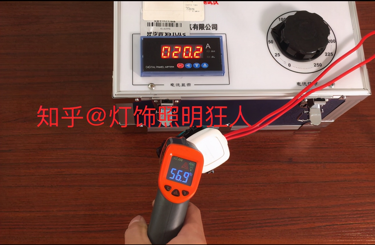 开关插座哪家强？14个品牌插座硬核测评